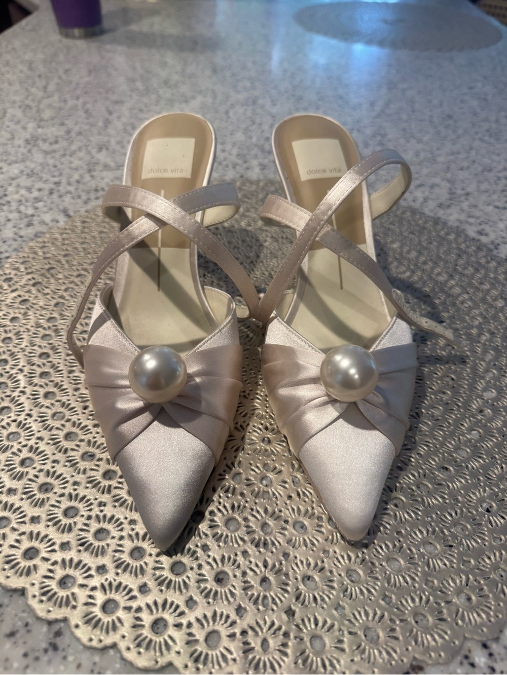 Dolce Vita Ivory Satin Pointed-Toe with Pearl Accent Size 6.5